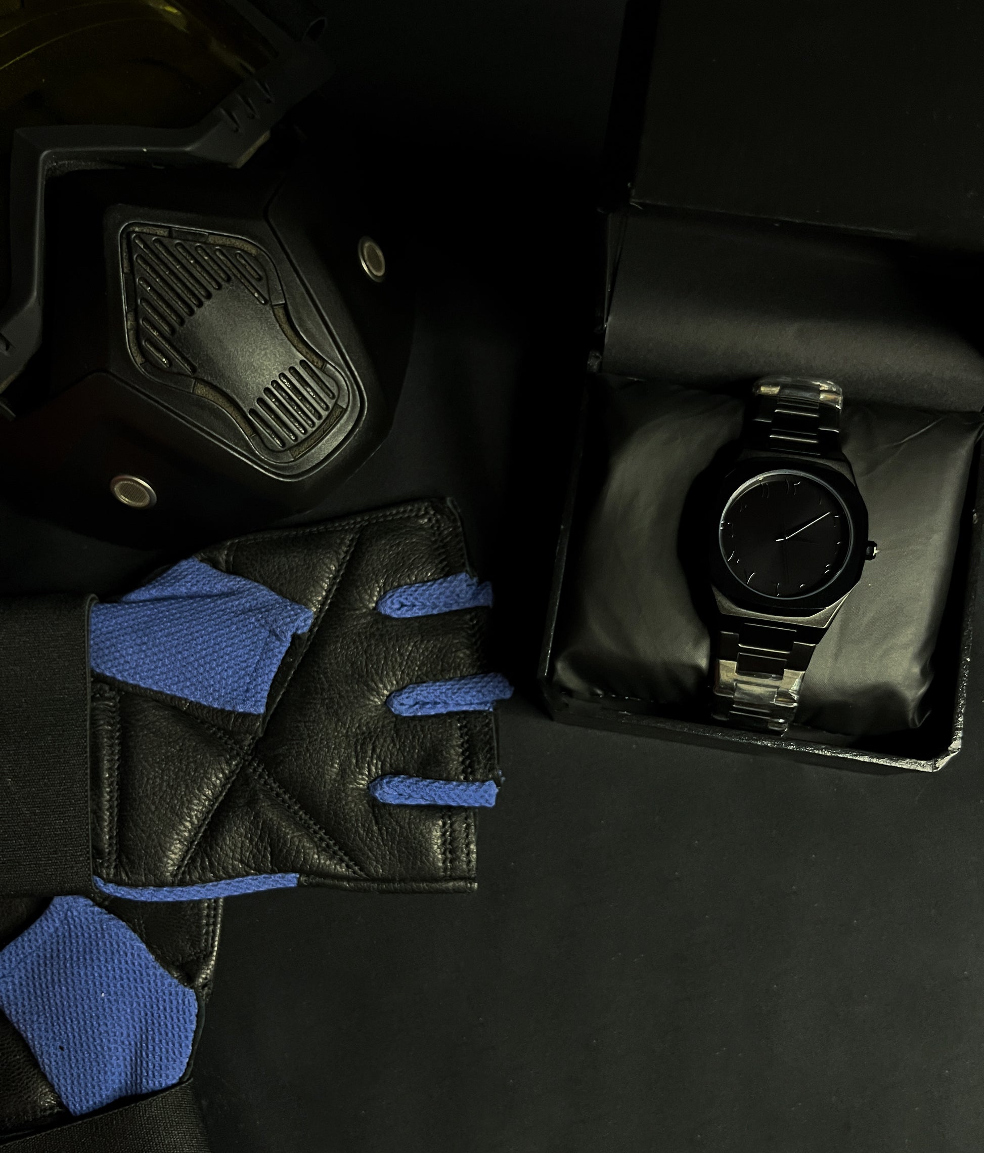 Aura Obsidian Elite – Arabic Dial