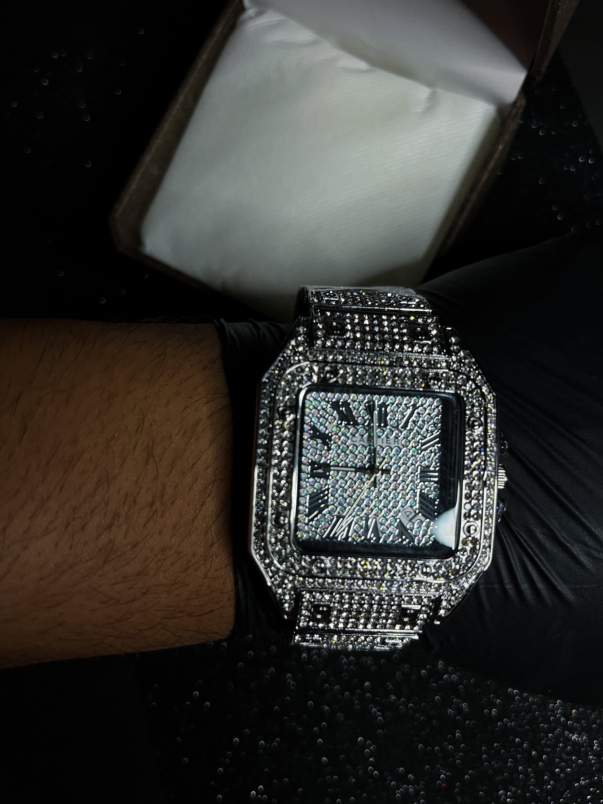Aura Cartier Royale – Stoned Edition MC
