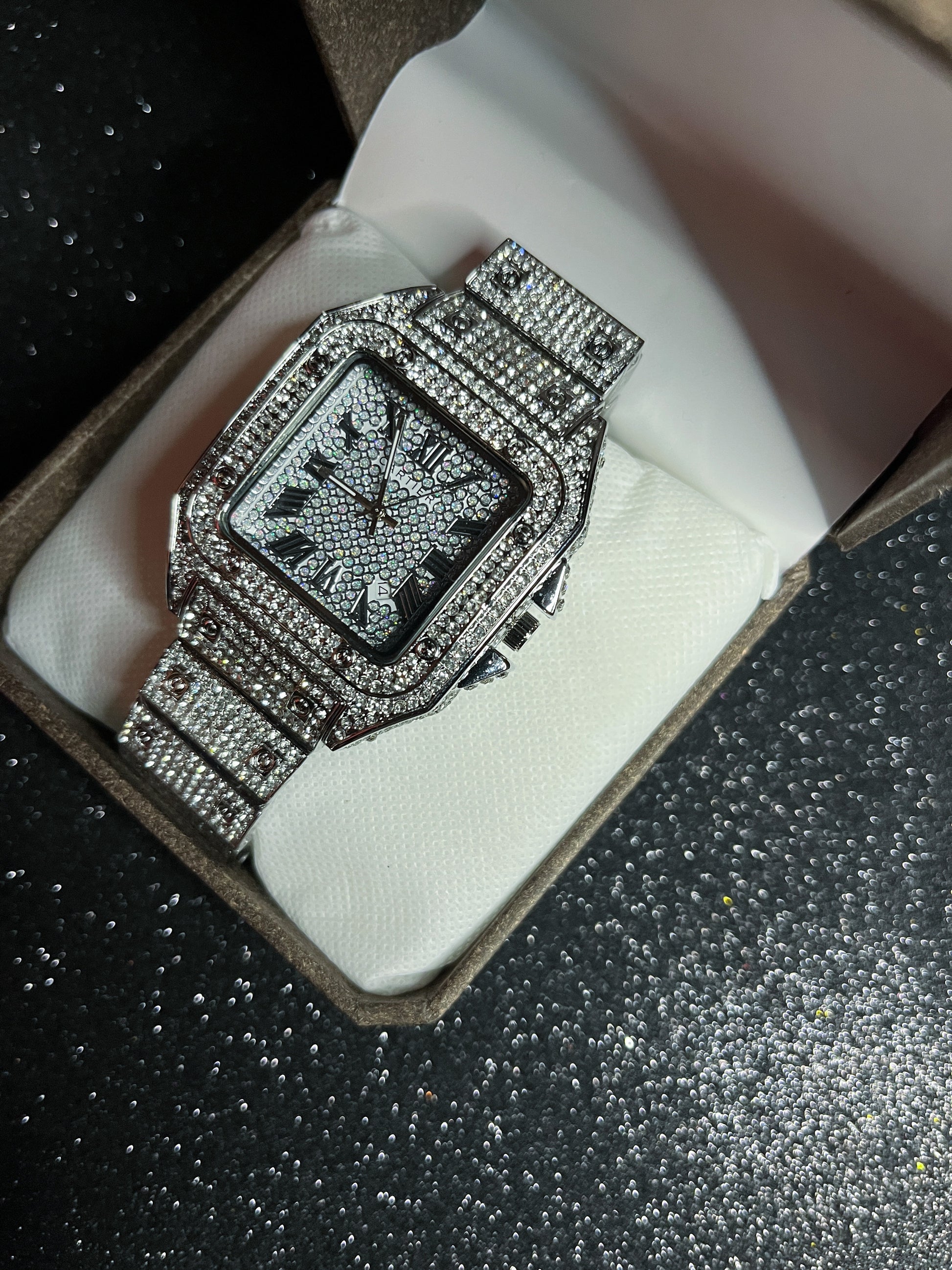 Aura Cartier Royale – Stoned Edition MC